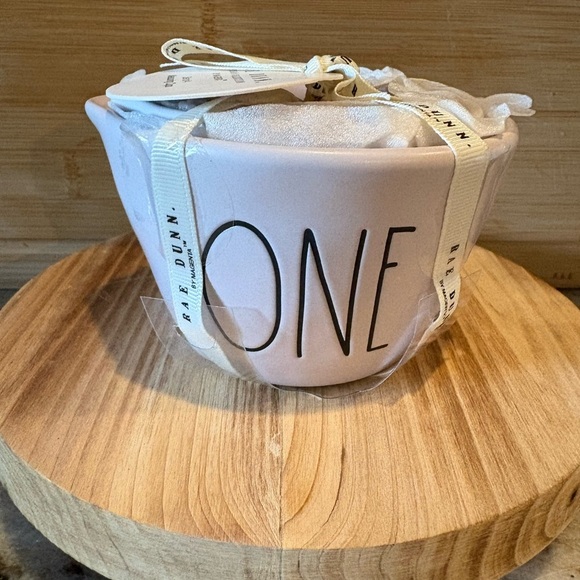 Rae Dunn LAVENDER Ceramic Measuring Cups - Picture 1 of 2